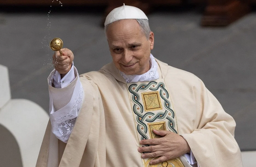 Папа Римський пропонує Італію як посередника у мирних переговорах України і РФ Папа Римський пропонує Італію як посередника у мирних переговорах України і РФ